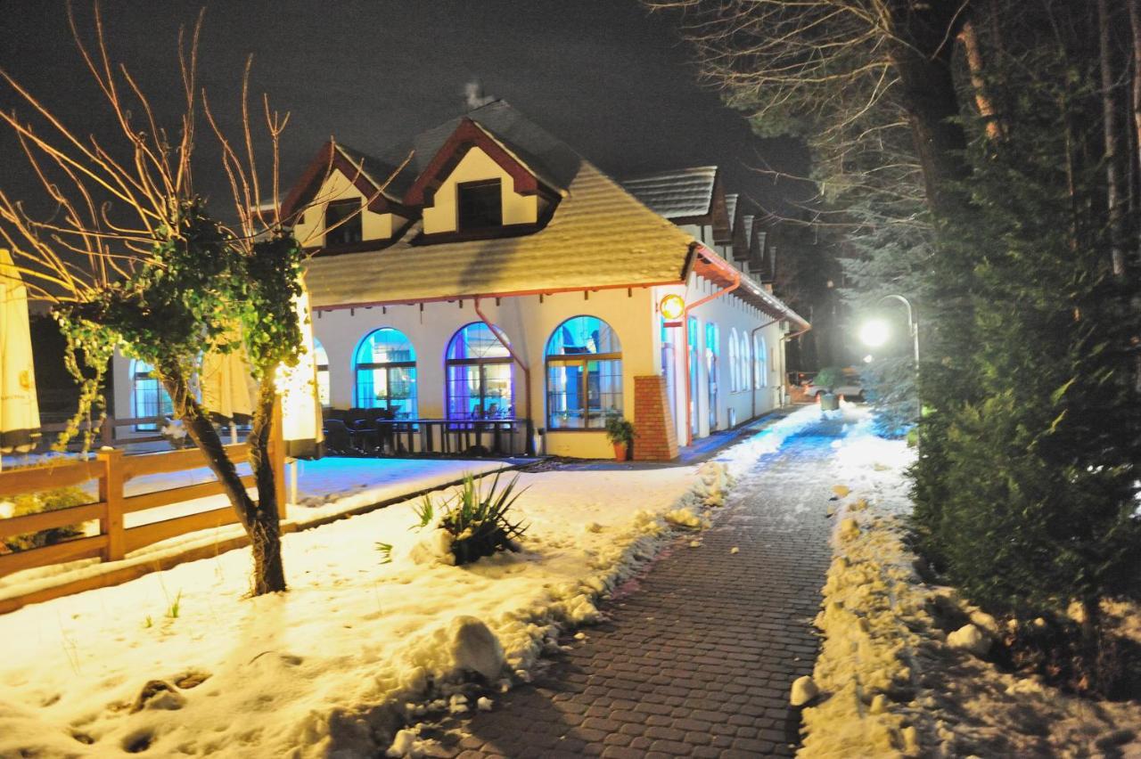 Malutkie Resort Radomsko Eksteriør bilde