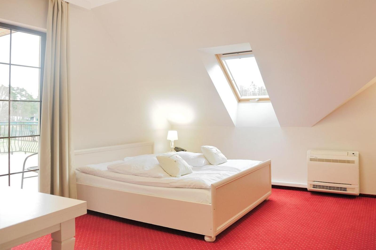 Malutkie Resort Radomsko Eksteriør bilde