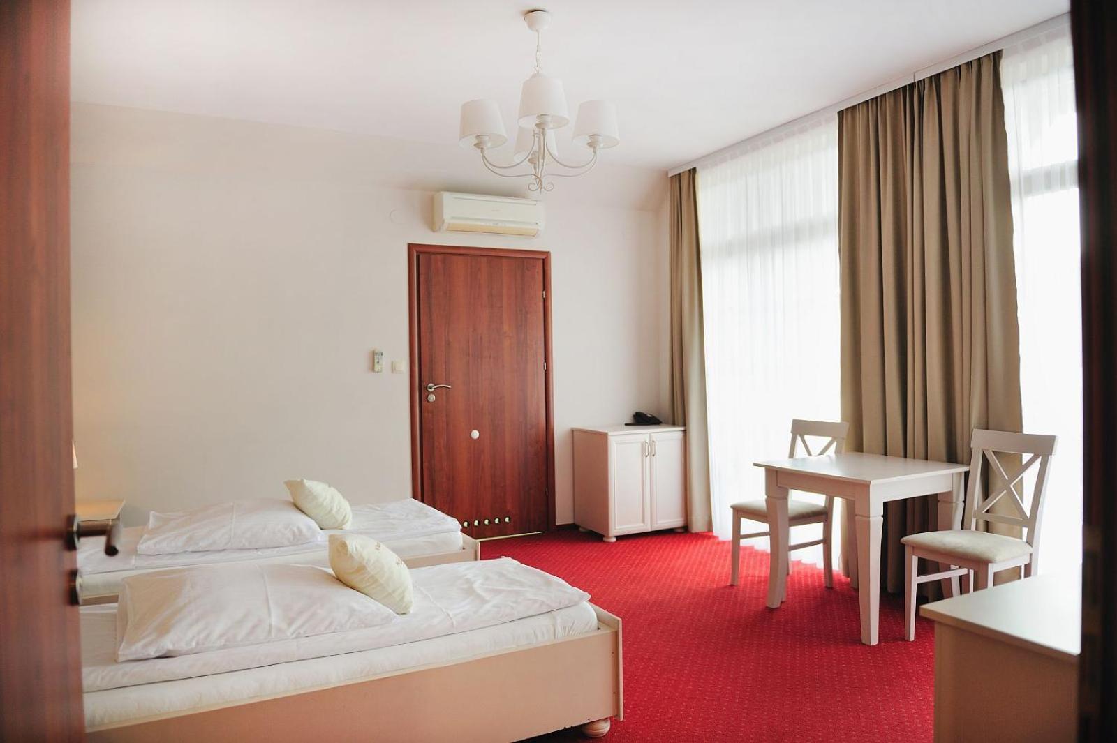 Malutkie Resort Radomsko Eksteriør bilde