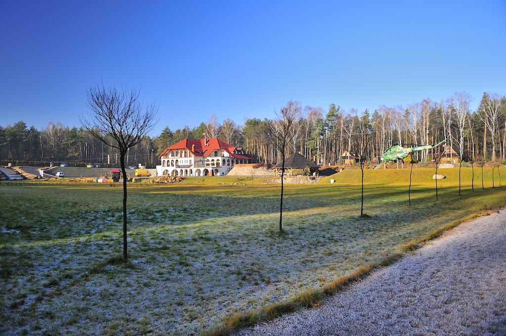 Malutkie Resort Radomsko Eksteriør bilde
