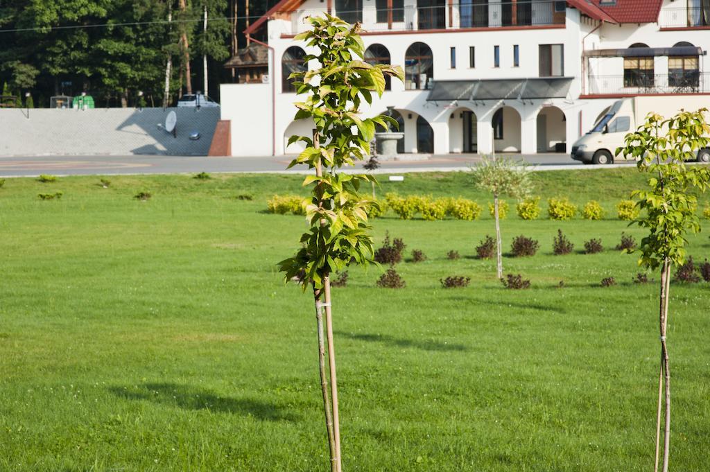 Malutkie Resort Radomsko Eksteriør bilde