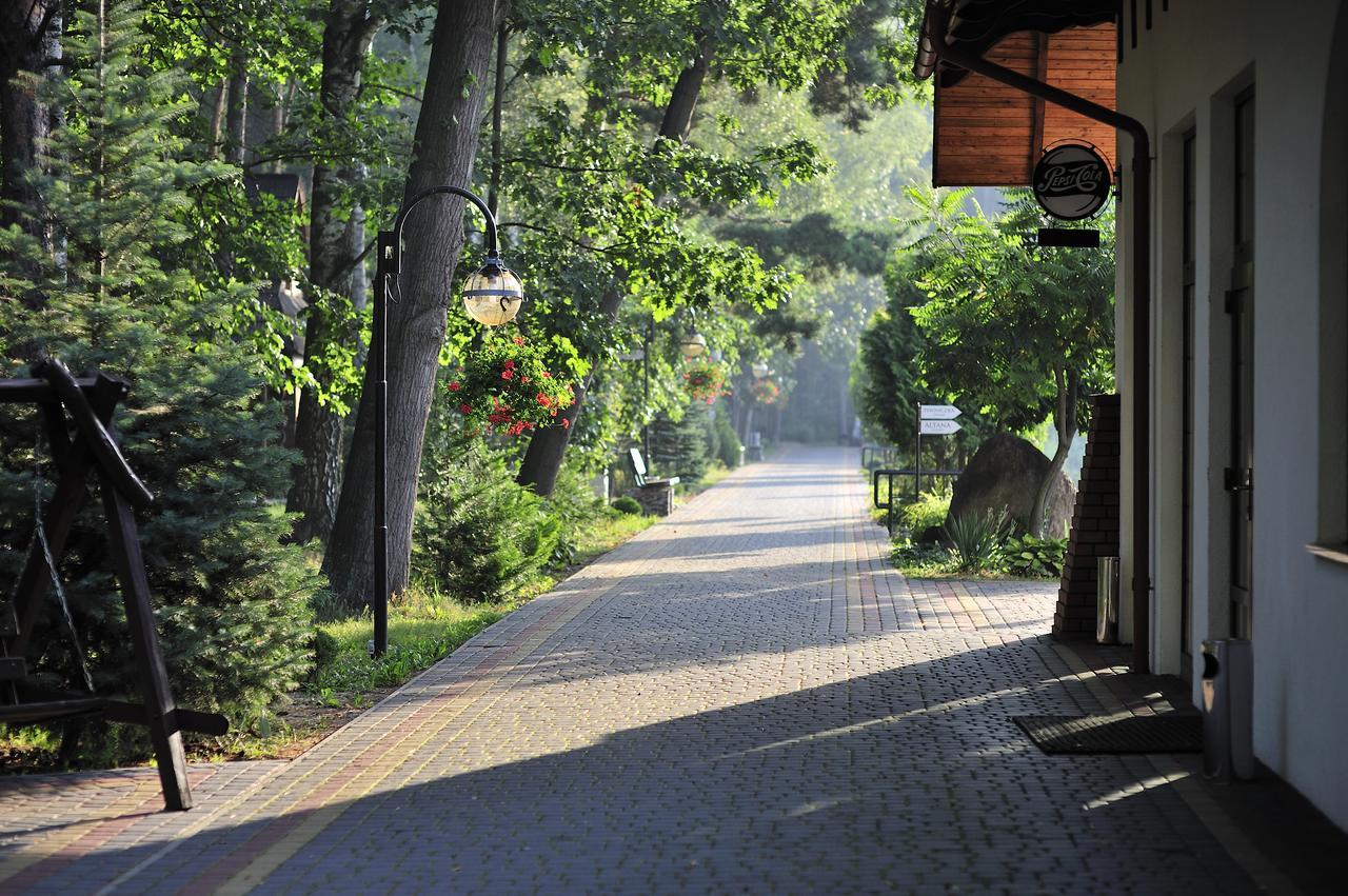 Malutkie Resort Radomsko Eksteriør bilde